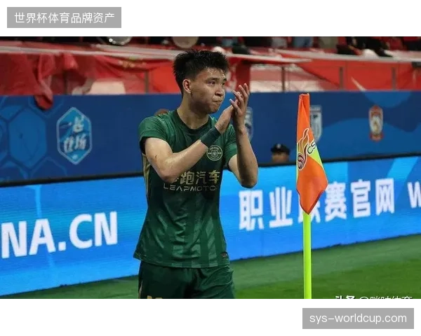 浙江队欲借主场之利延续不败，王钰栋有望冲击辽宁铁人中场缺口